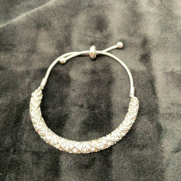 NWOT Silver Swarovski Elements Crystal Cluster Slider Bracelet - Picture 1 of 9